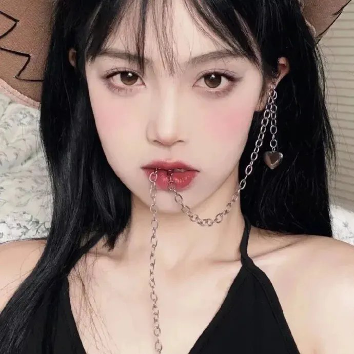 不羁的美女 在线观看